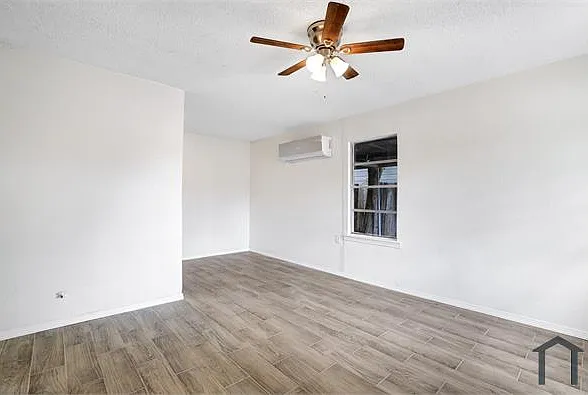 4 bed, $1,425 — Photo 4