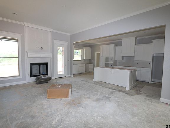 4th image of 15151 Coop Ln