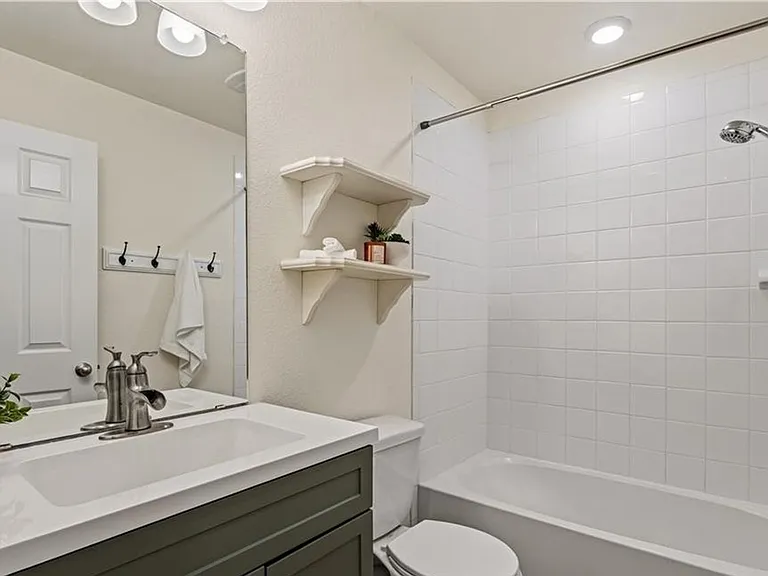 2405 Elba Dr — Photo 14