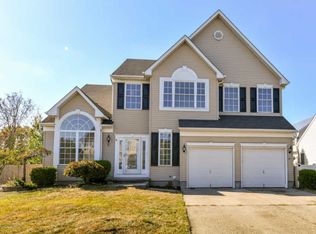 25 Gristmill Rd, Howell, NJ 07731