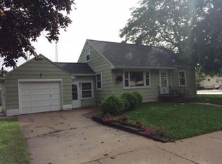 2019 12th St, Two Rivers, WI 54241