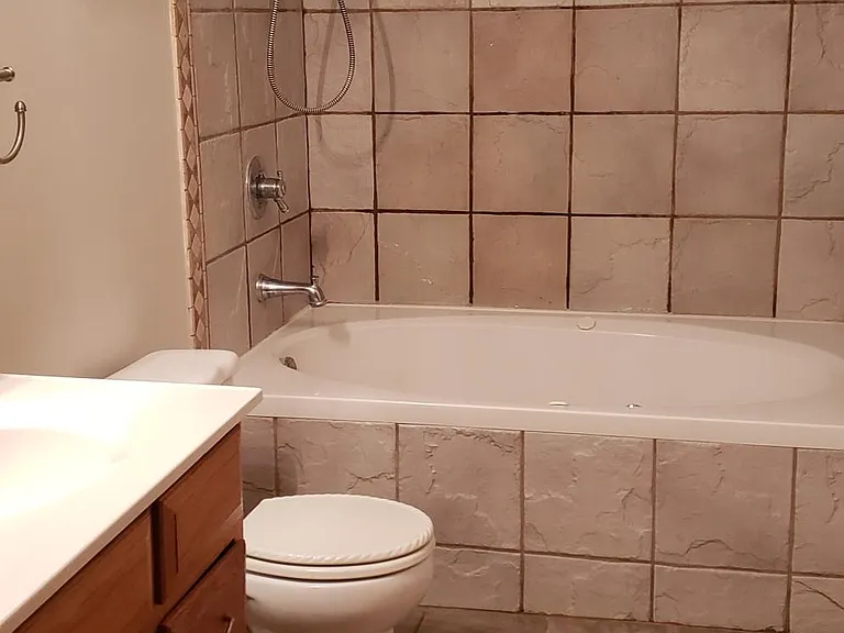 7412 W 128th Pl — Photo 12