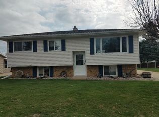 1108 S Westfield St, Oshkosh, WI 54902