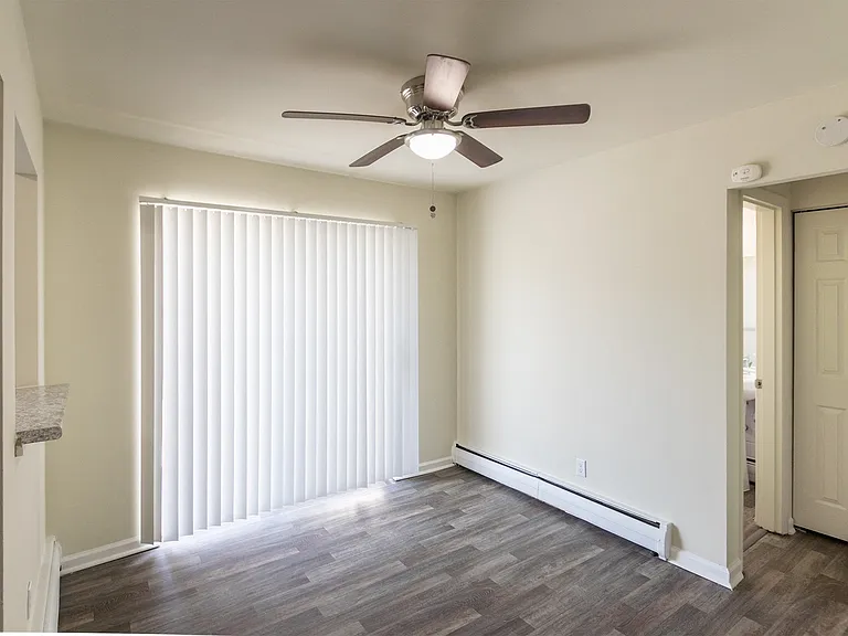 Colonial Ridge — Photo 17