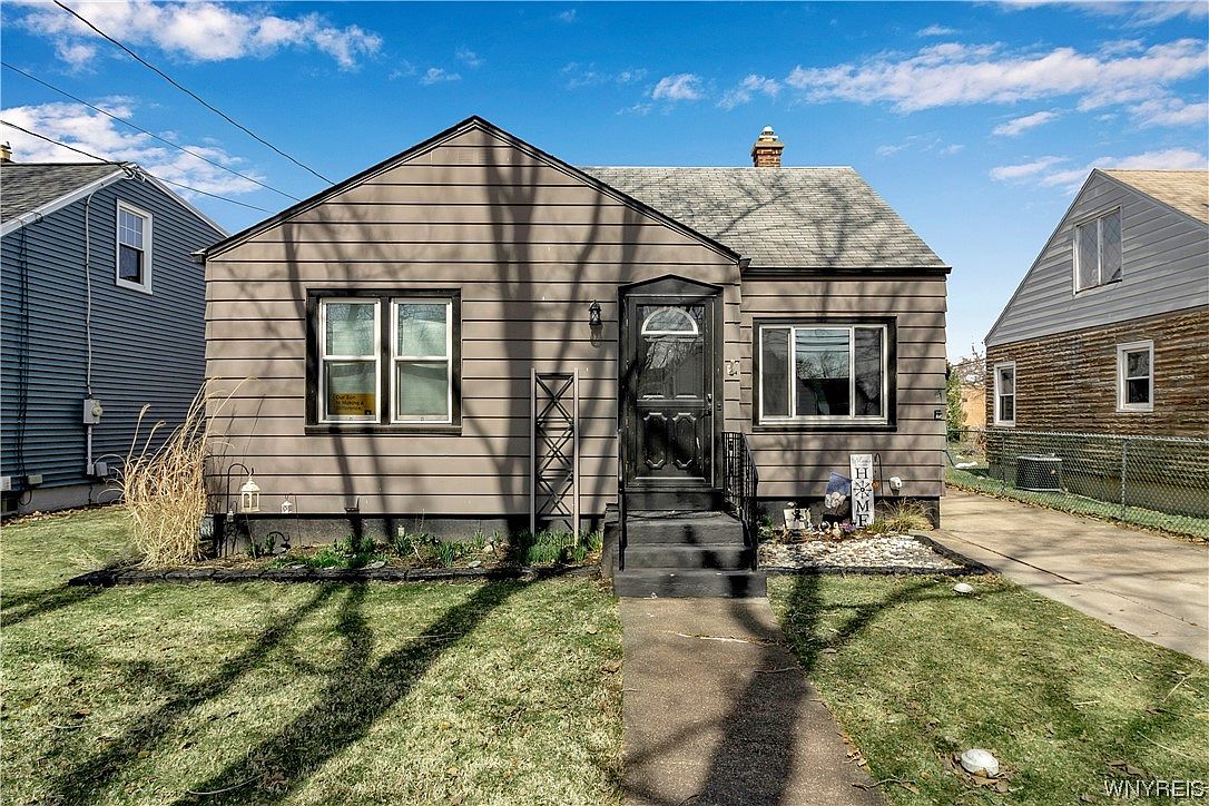 7820 Lindbergh Ave, Niagara Falls, NY 14304 Zillow