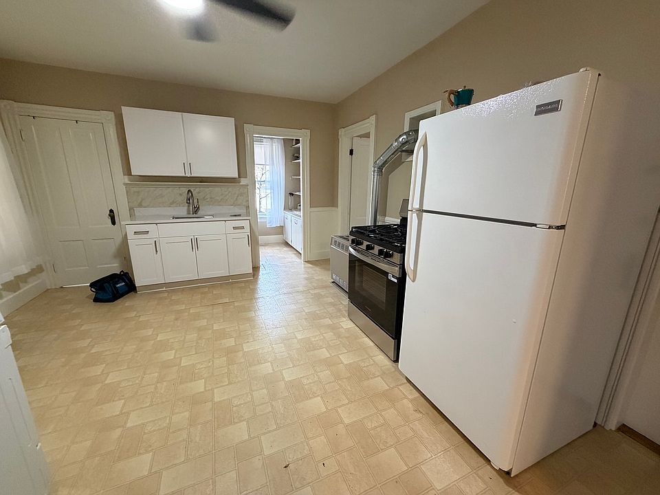 1st image of 16 Nichols St Floor 2