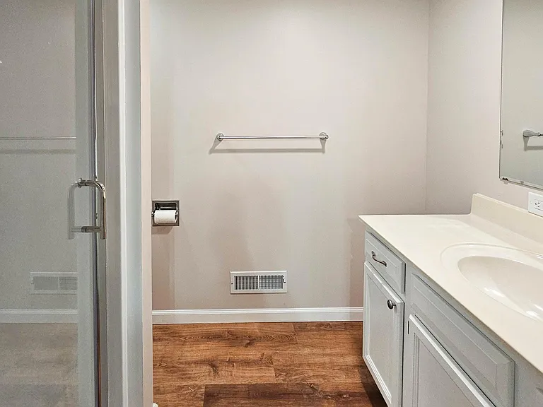 937 Collins Rd — Photo 16