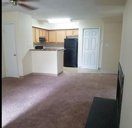 3rd image of 107 Victoria Pl