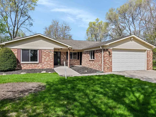 56595 Omo Rd, Macomb, MI 48042