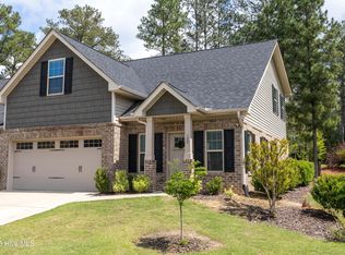 129 Lark Dr, West End, NC 27376