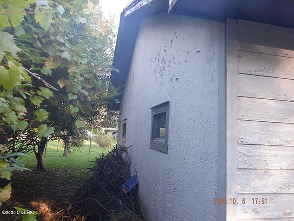 4th image of 1320 Upland Dr