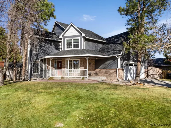 912 Oakhurst Dr, Cheyenne, WY 82009