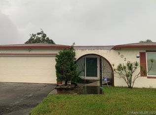 9020 NW 7th Ct, Hollywood, FL 33024