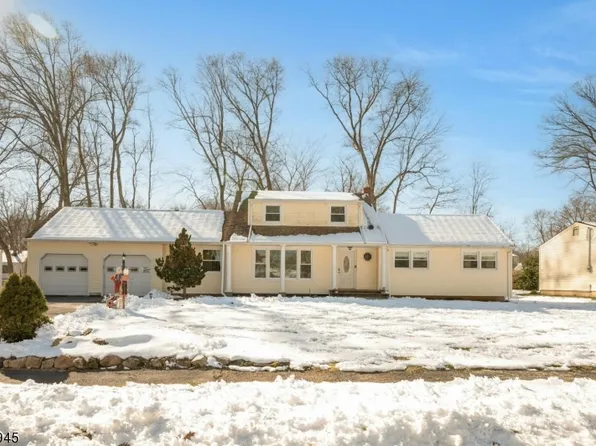 26 Maplewood Dr, Parsippany-Troy Hills Twp., NJ 07054