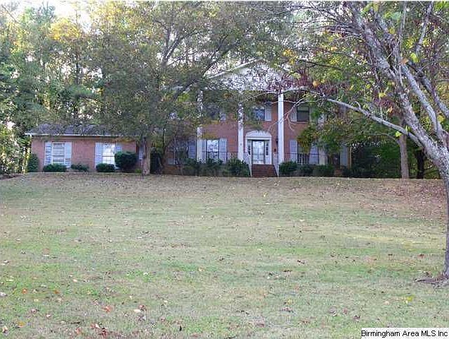 2nd image of 5 Meadow Ln
