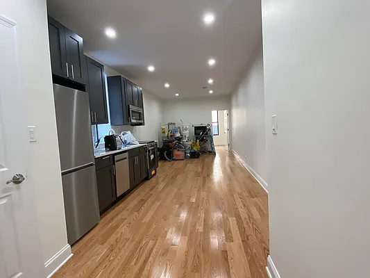 Rented by Urban Real Estate Property Group Inc | media 12