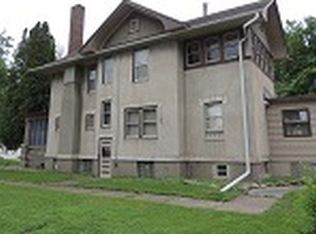 704 8th St, Rockwell City, IA 50579