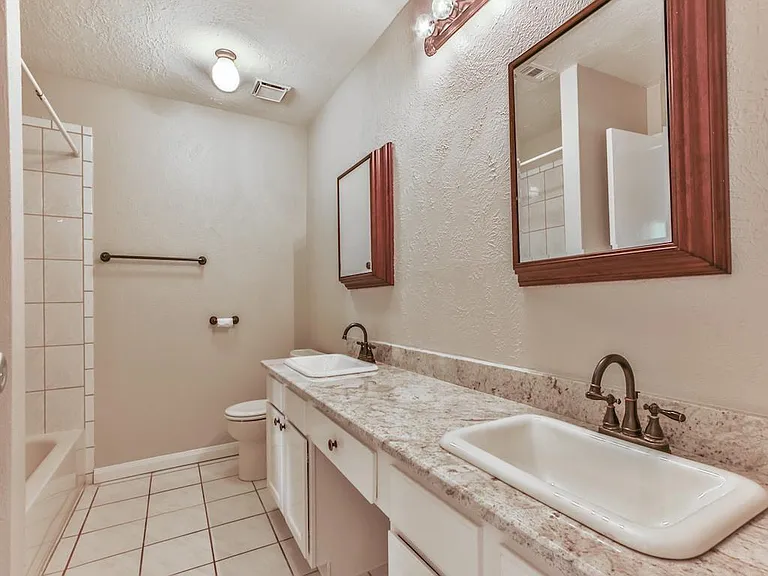 5145 Beaverhollow Dr — Photo 15