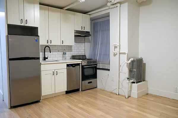 Rented by Bohemia Realty Group | media 2