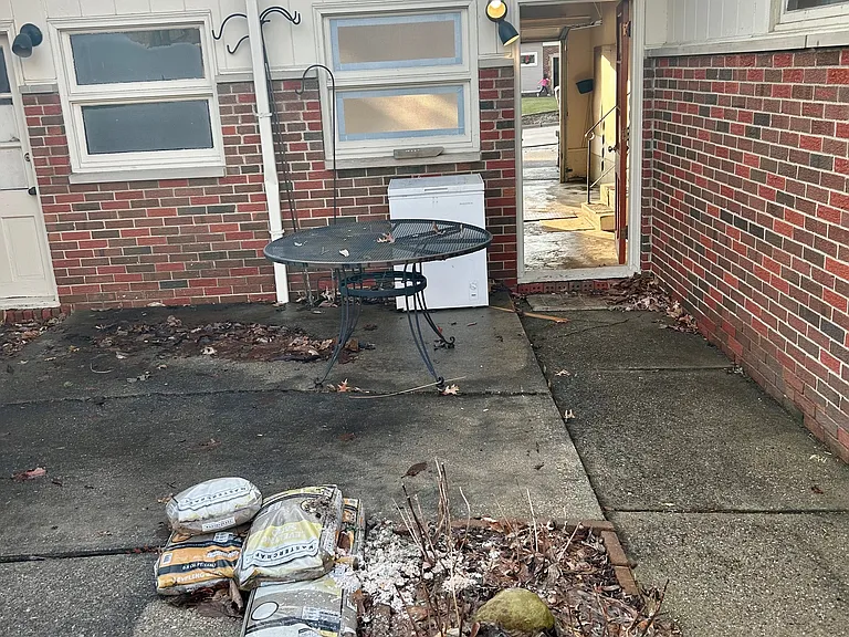 245 Winchester Rd — Photo 19