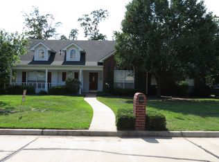 5907 Deerwood Dr, Texarkana, AR 71854