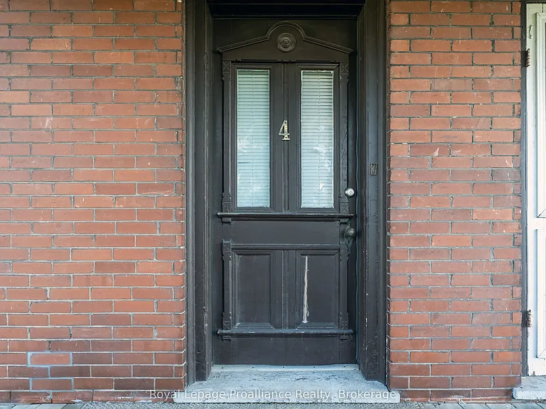 4 Highland Ave — Photo 8