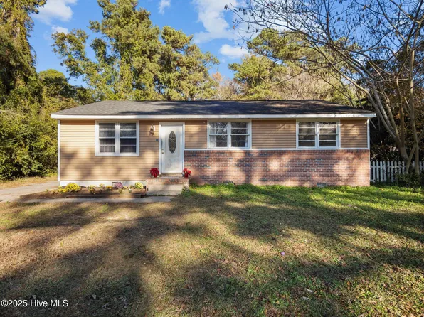 610 Vernon Drive, Jacksonville, NC 28540
