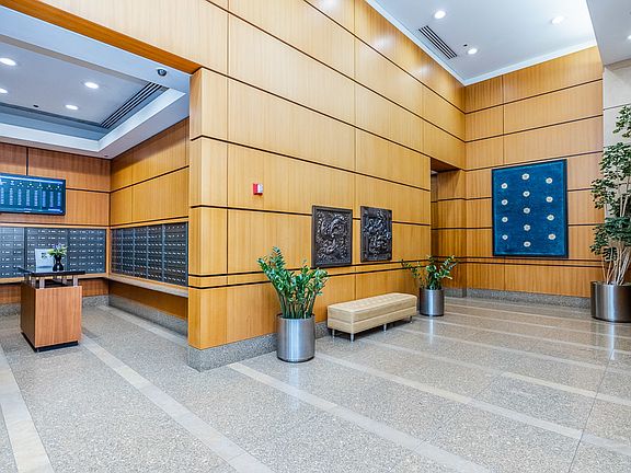 4th image of 400 N La Salle Dr APT 2906