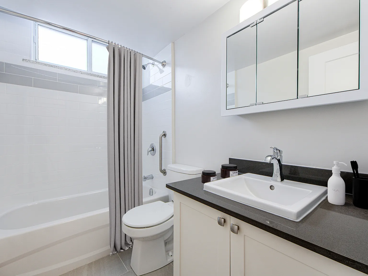 Esterbrooke Apartments — Photo 4