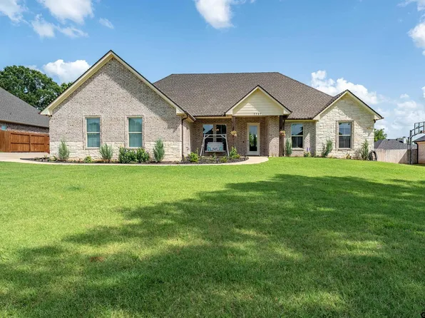 7757 Freestone Dr, Bullard, TX 75757