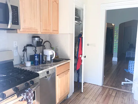 Rented by Ulas Real Estates Inc | media 28