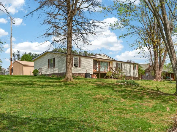 195 Mitchell Rd, Portland, TN 37148