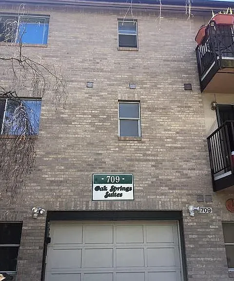 709 N 95th St #201 — Photo 1