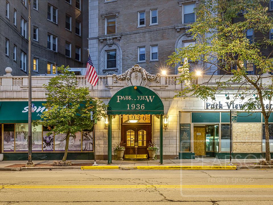1st image of 1923 N Lincoln Park W #1