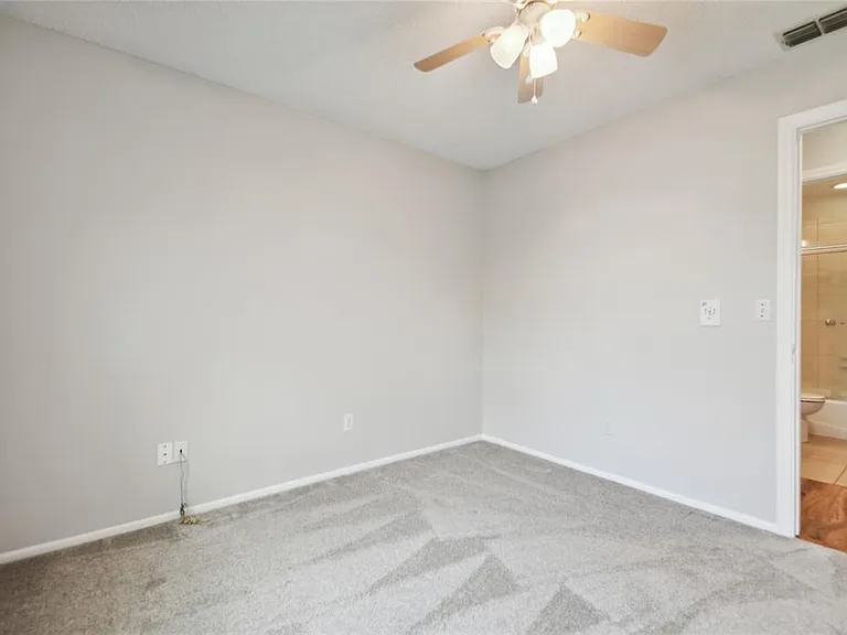 2803 Northcote Dr — Photo 13