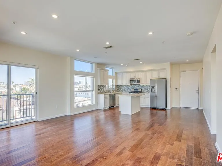 155 S Oxford Ave #506 — Photo 2