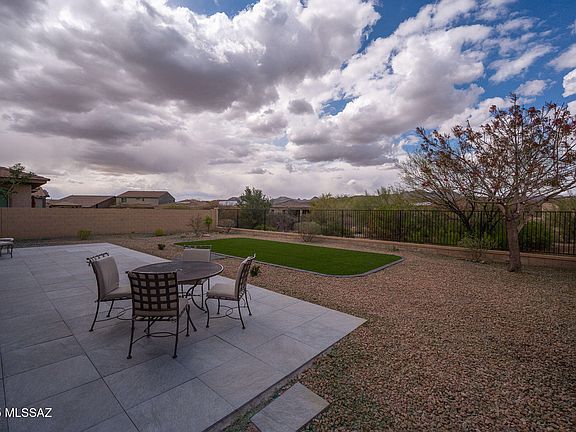 5th image of 972 W Golden Barrel Ct