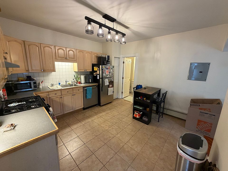 1st image of 73 Gore St #2E