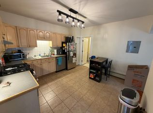 73 Gore St #2E, Cambridge, MA 02141