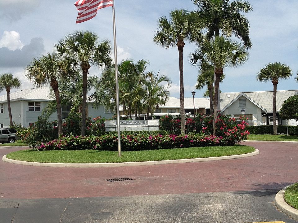 2nd image of 963 Sonesta Ave NE APT 208