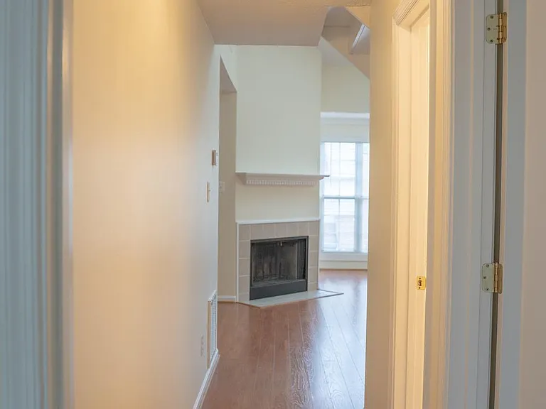 12101 Greenwood Ct #301 — Photo 19