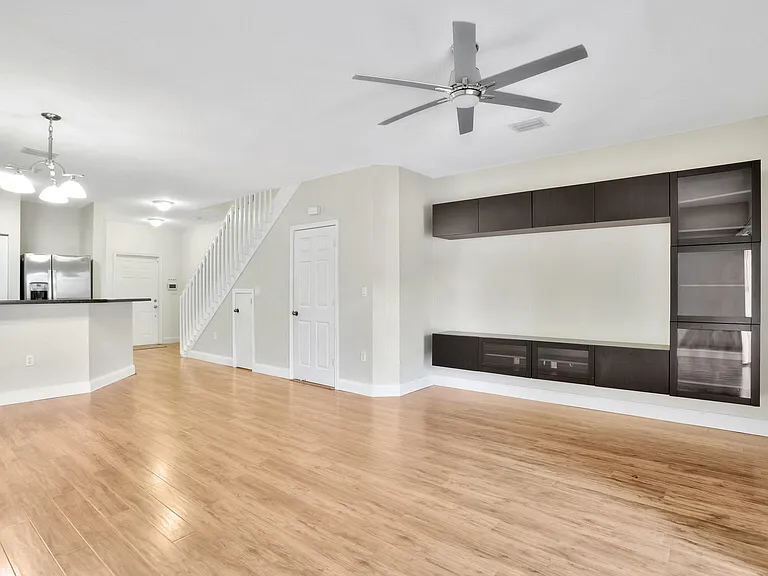 6527 Catalina Ln — Photo 12