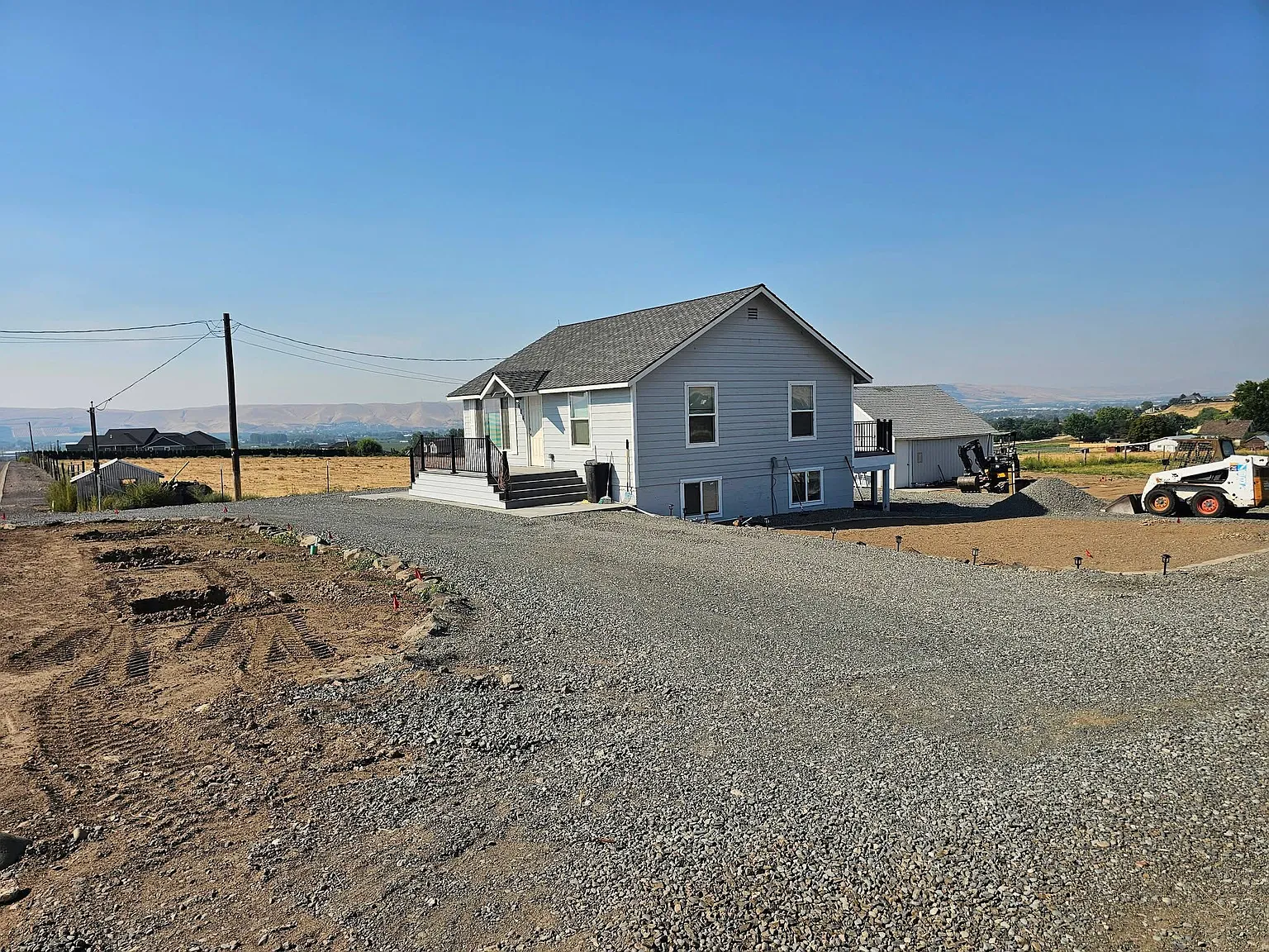 4 bed, 1800 sqft, $2,700 — Photo 1