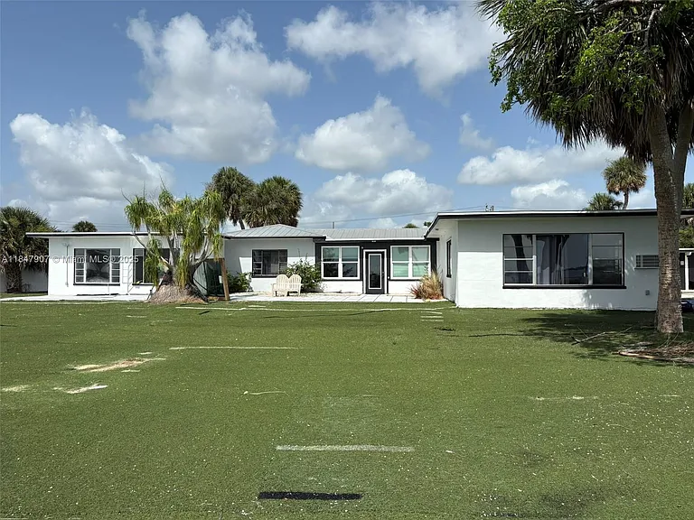 6003 S Indian River Dr — Photo 9