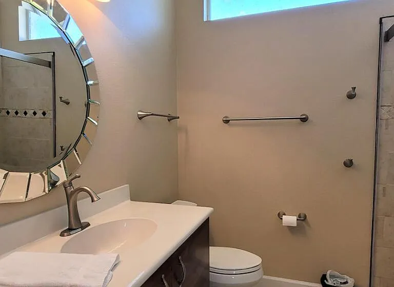 802 Westwood Dr — Photo 17