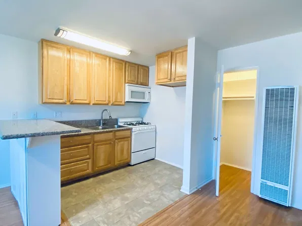 5725-29 Vineland Ave, 5725-5729 Vineland Ave #8725-09, North Hollywood, CA 91601