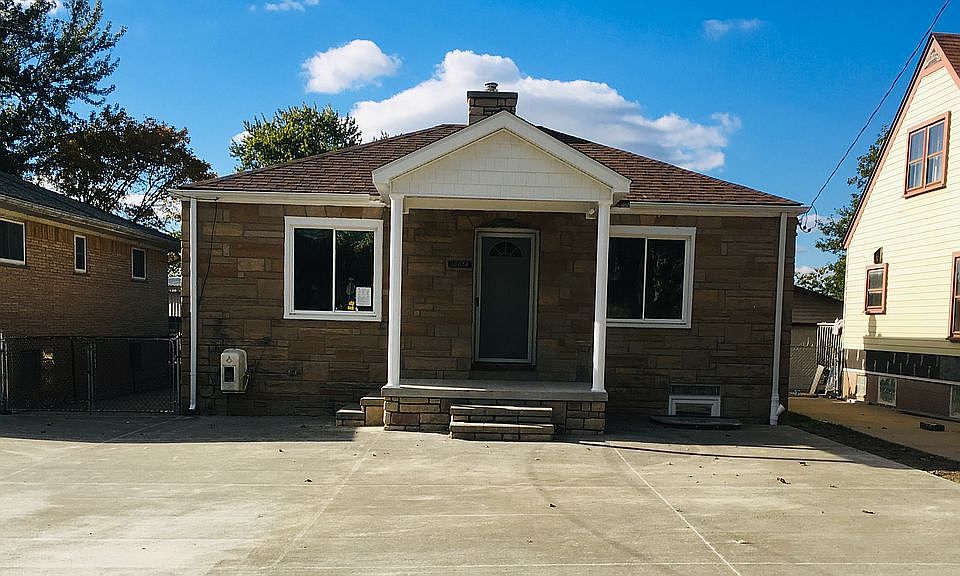 1st image of 30058 Bayview Dr