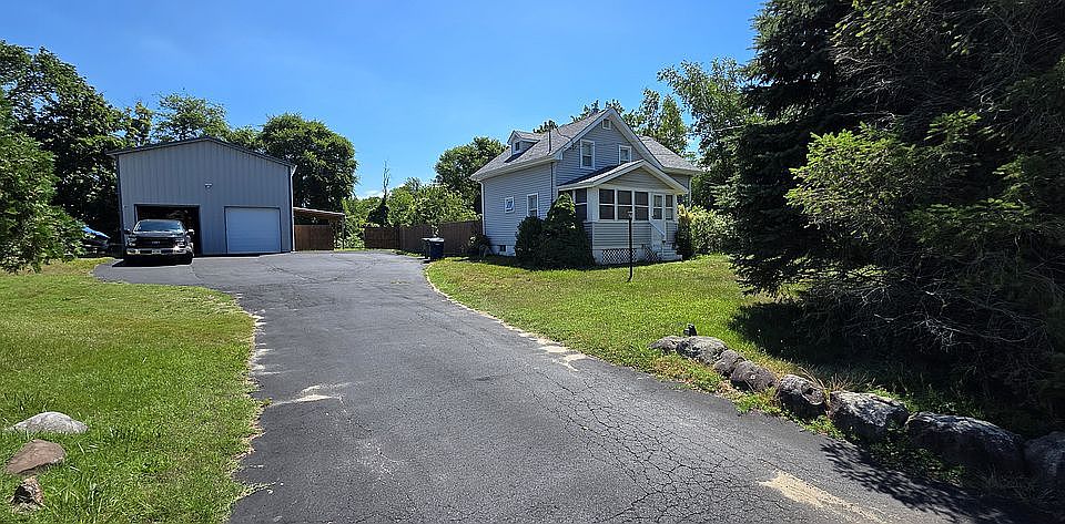 1st image of 766 Wayside Rd