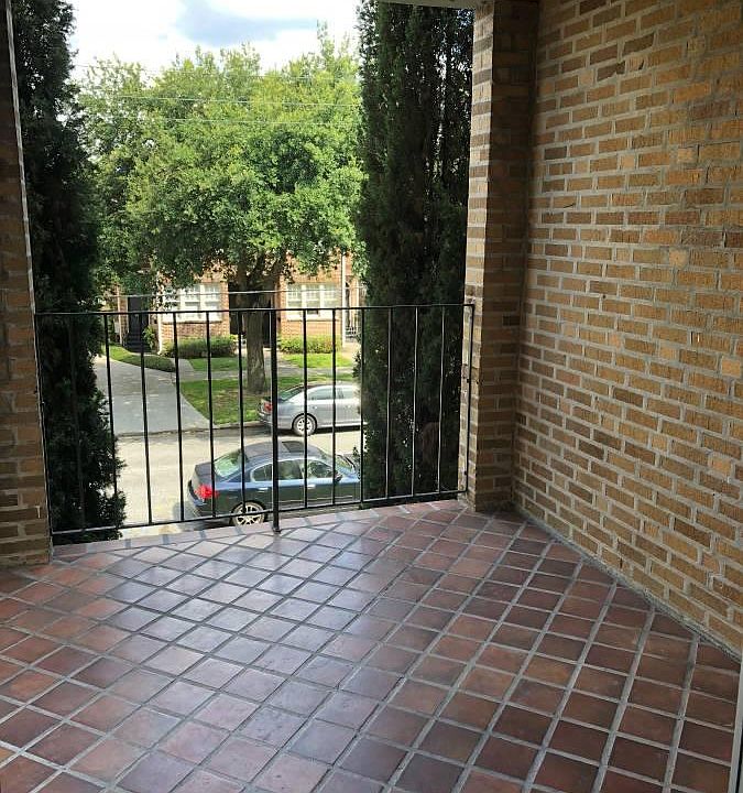 1st image of 2829 Herschel St #A5