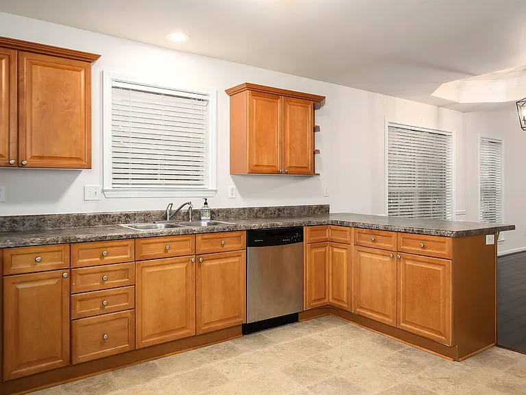 6062 Townley Ct — Photo 13